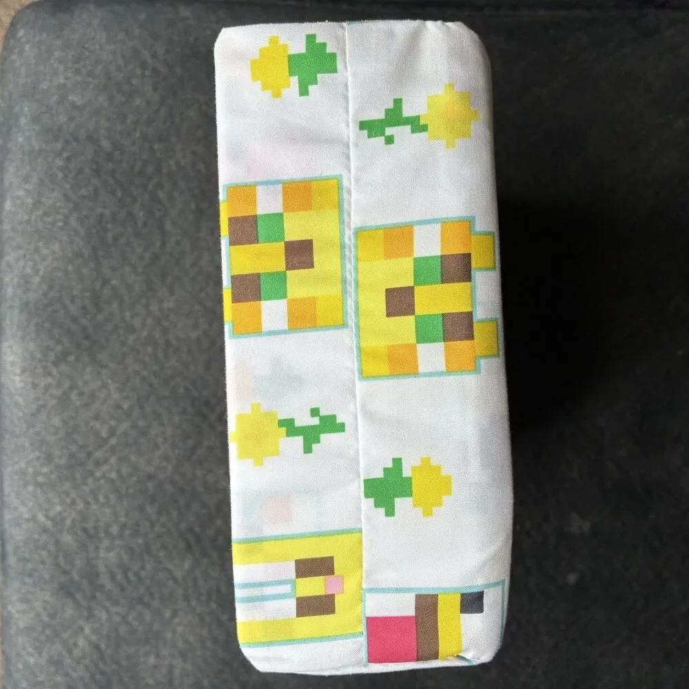 Minecraft Bee & Friendly Fox Beautiful Day Twin Sheet Set Sunnyside Up Polyester